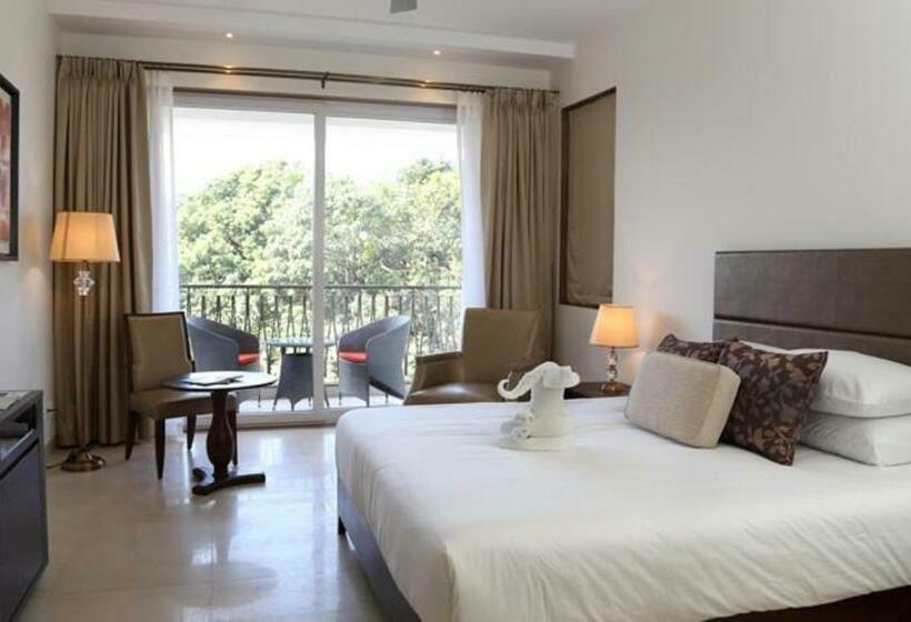 Номер Deluxe, Lemon Tree Hotel Candolim