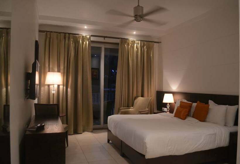 Номер Deluxe, Lemon Tree Hotel Candolim
