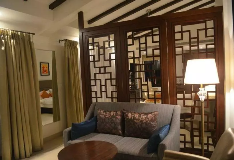 Chambre Triple Standard, Lemon Tree Hotel Candolim