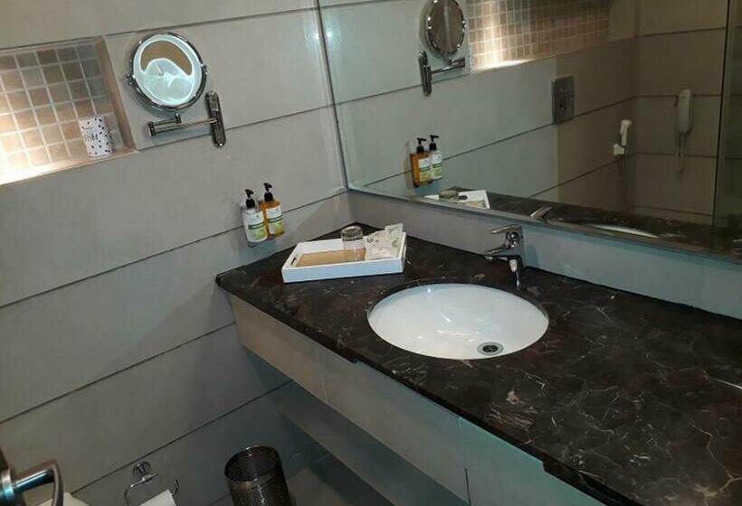行政套房, Lemon Tree Hotel Candolim
