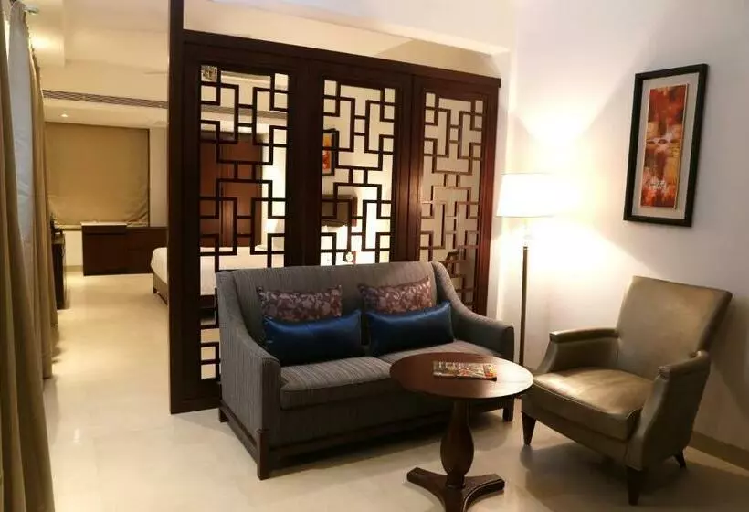 Suite Executive, Lemon Tree Hotel Candolim