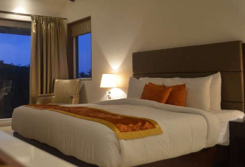 Номер Deluxe, Lemon Tree Hotel Candolim