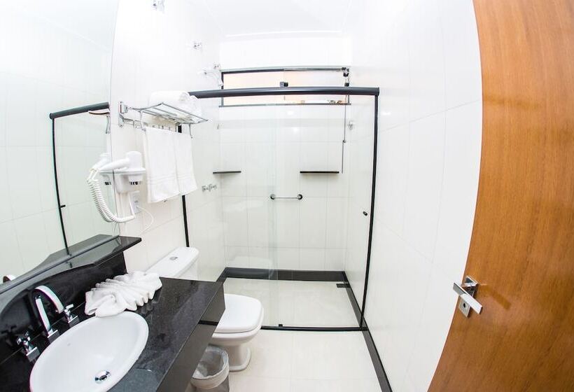 スーペリアールーム, Metropole