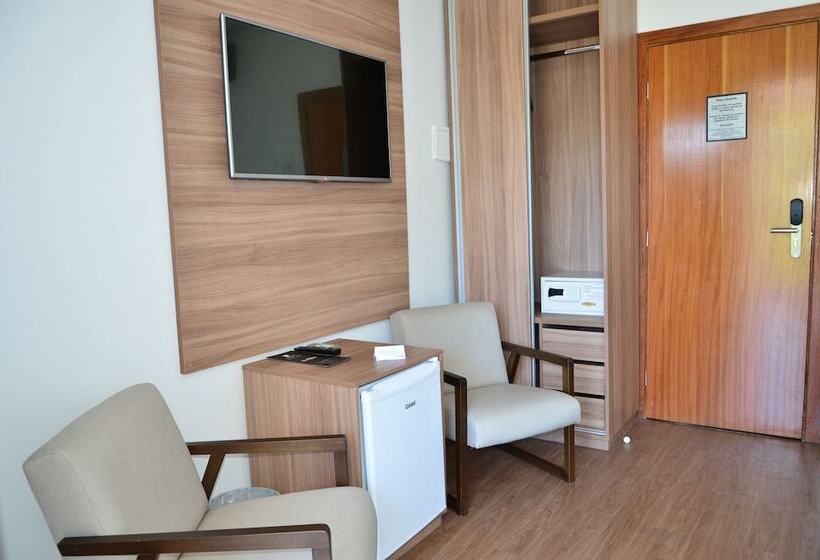 スーペリアールーム, Metropole