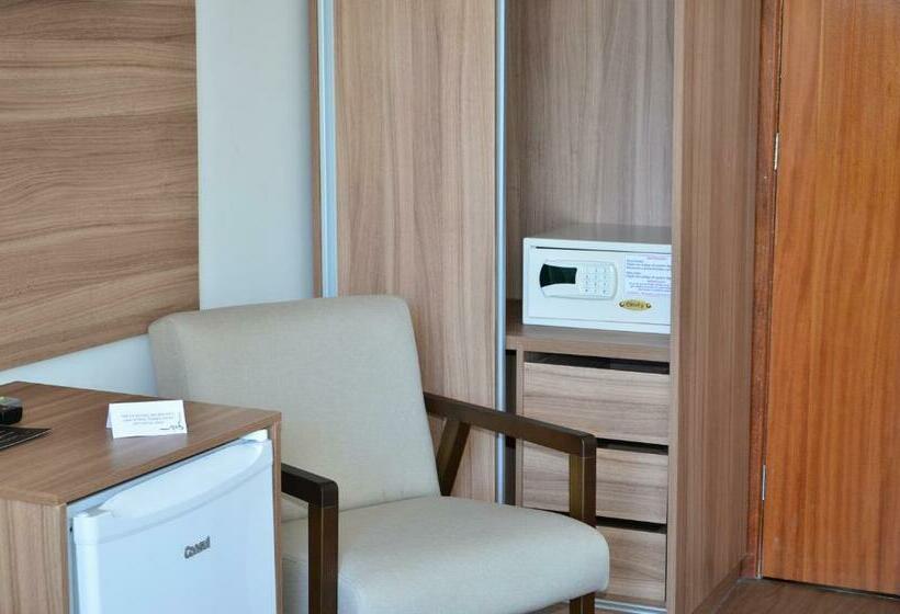 スーペリアールーム, Metropole