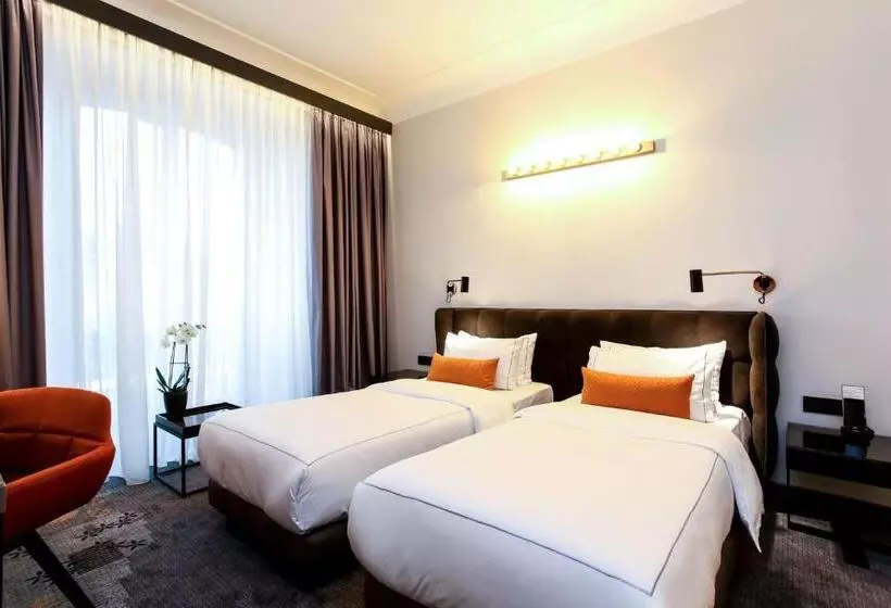اتاق سوپریور با چشم‌انداز, Park Plaza Nuremberg