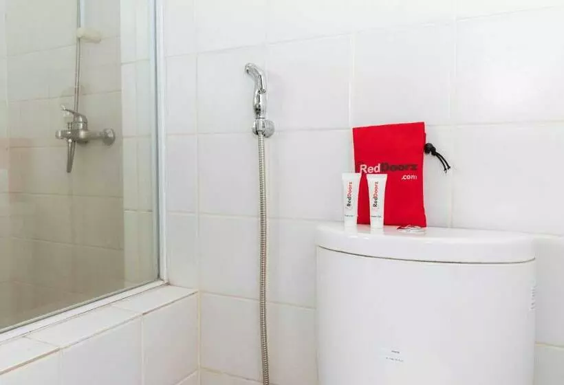 スタンダードルーム, Reddoorz Plus At The Ridge Tagaytay