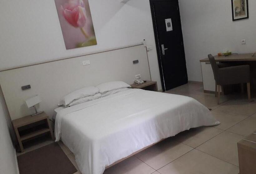 اتاق استاندارد یک نفره, Residence Achenbach