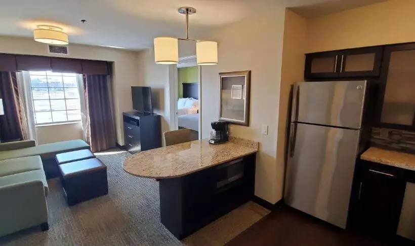 身障者適用スタンダードルーム, Staybridge Suites Eau Claire   Altoona, An Ihg