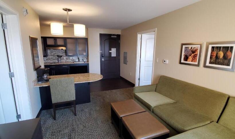 غرفة قياسية لذوى الاحتياجات الخاصة, Staybridge Suites Eau Claire   Altoona, An Ihg