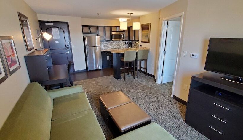 Люкс, Staybridge Suites Eau Claire   Altoona, An Ihg