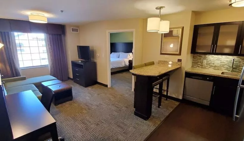 スイート, Staybridge Suites Eau Claire   Altoona, An Ihg
