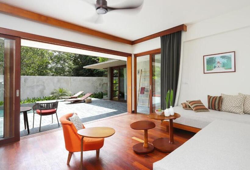 ویلای یک اتاق خوابه با استخر شنا, Templation