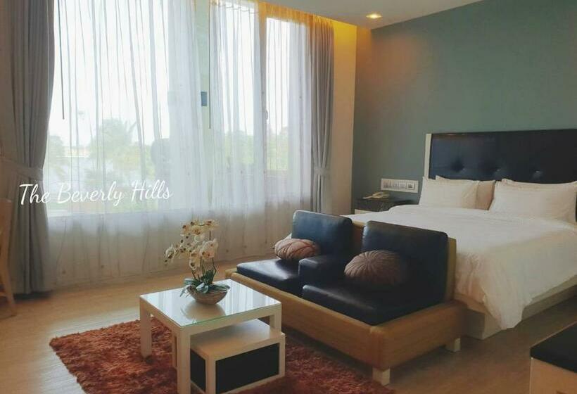 수피리어 룸, The Beverly Hills