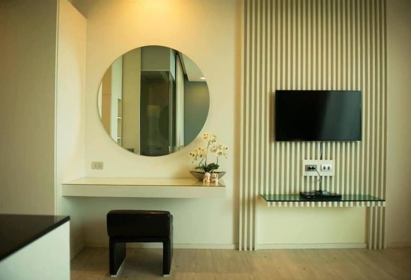 Номер Стандарт, The Beverly Hills