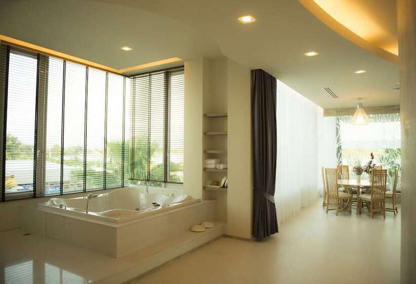 Люкс, The Beverly Hills