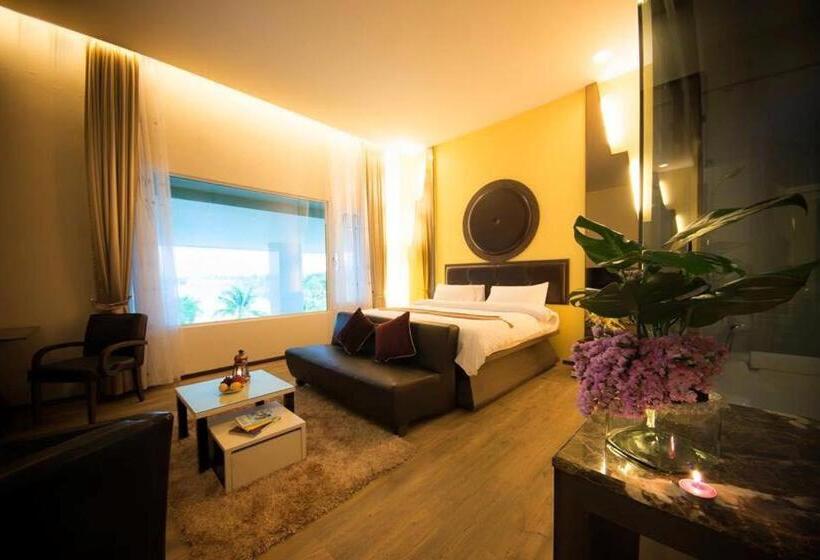 수피리어 룸, The Beverly Hills