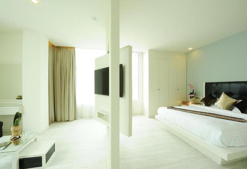 Номер Deluxe, The Beverly Hills