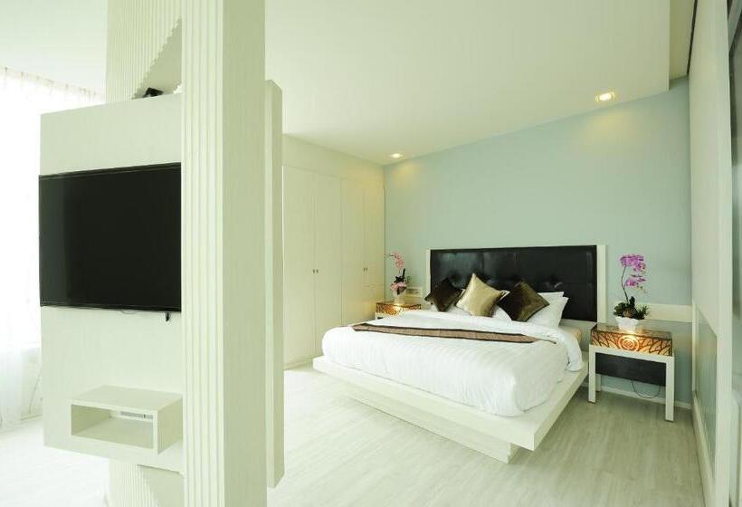 Номер Deluxe, The Beverly Hills