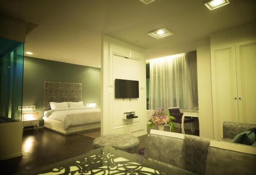 스위트, The Beverly Hills