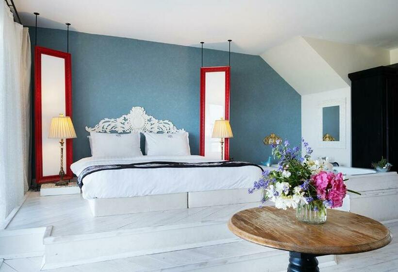 جناح جونيور مزوَّد بجاكوزي, Villa Kore Cesme