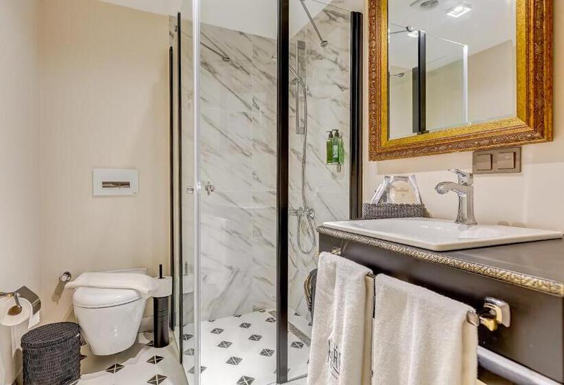 غرفة ديلوكس ذات إطلالة جانبية على البحر, Villa Kore Cesme