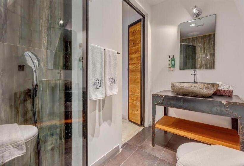 غرفة ديلوكس مطلة على حمام السباحة, Villa Kore Cesme