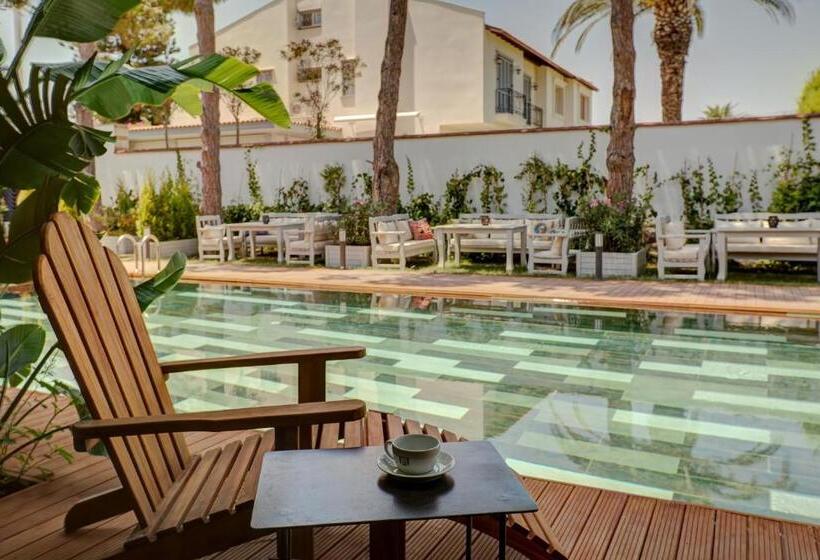 Номер Deluxe Вид на Бассейн, Villa Kore Cesme