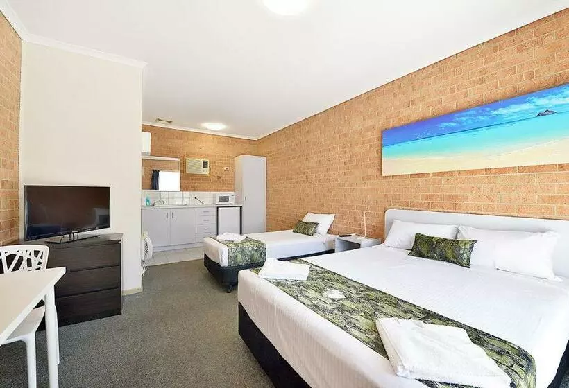 スタンダードトリプルルーム, Cranbourne Motor Inn