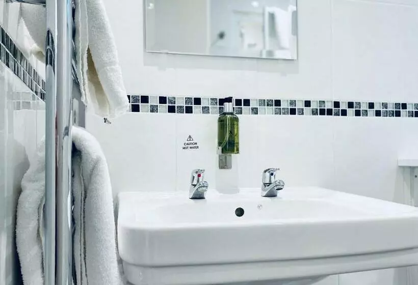 Habitació Estàndard, Vara