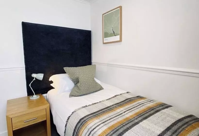 Habitación Estàndard Individual, Vara