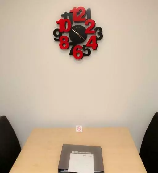 استودیو استاندارد با تخت کینگ, 538 Great King Motel