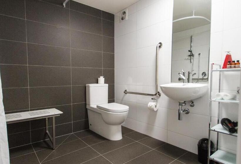 Студия Стандарт, 538 Great King Motel