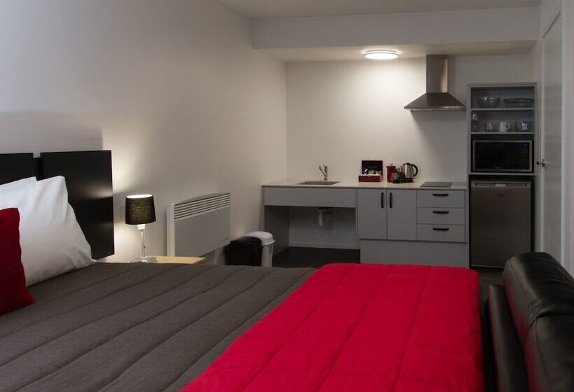 Студия Стандарт, 538 Great King Motel