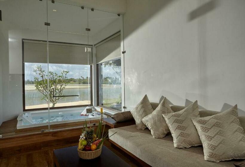 주니어 스위트, Amaranthe Bay Resort & Spa