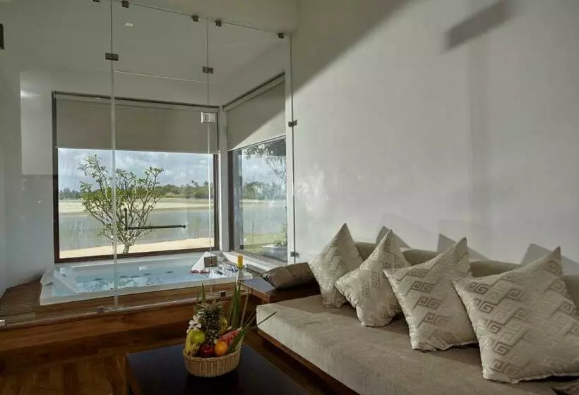 ジュニアスイート, Amaranthe Bay Resort & Spa