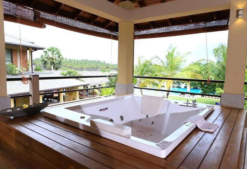 Президентский Люкс, Amaranthe Bay Resort & Spa