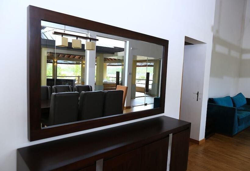 Президентский Люкс, Amaranthe Bay Resort & Spa