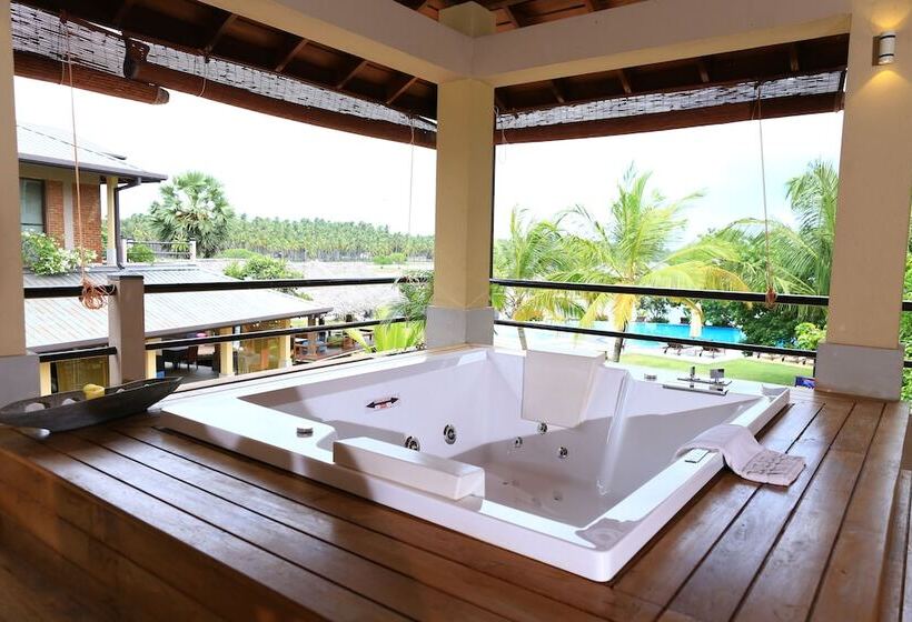 이그제큐티브 스위트, Amaranthe Bay Resort & Spa