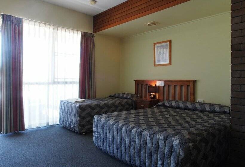 Номер Стандарт, Downtown Motel