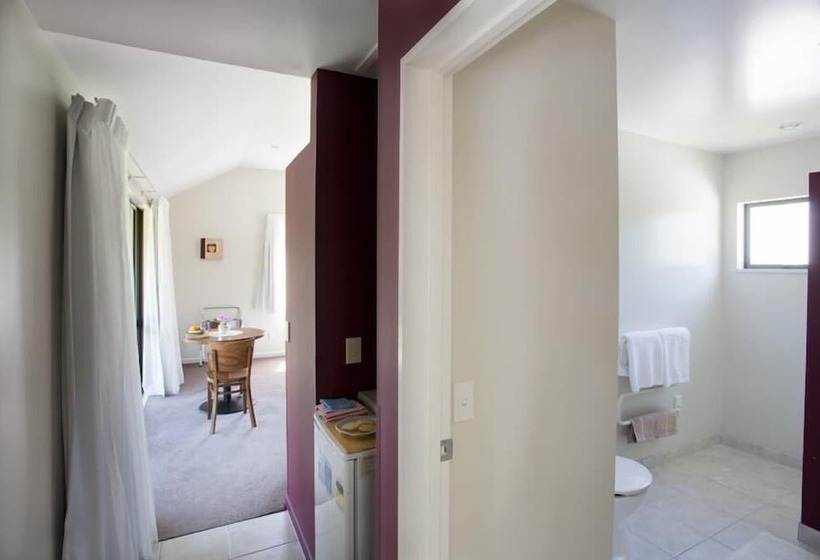 إستوديو قياسى, Alpine View Lodge