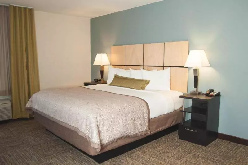 キングサイドベッドのスタンダードワンルーム, Candlewood Suites Denver North   Thornton, An Ihg