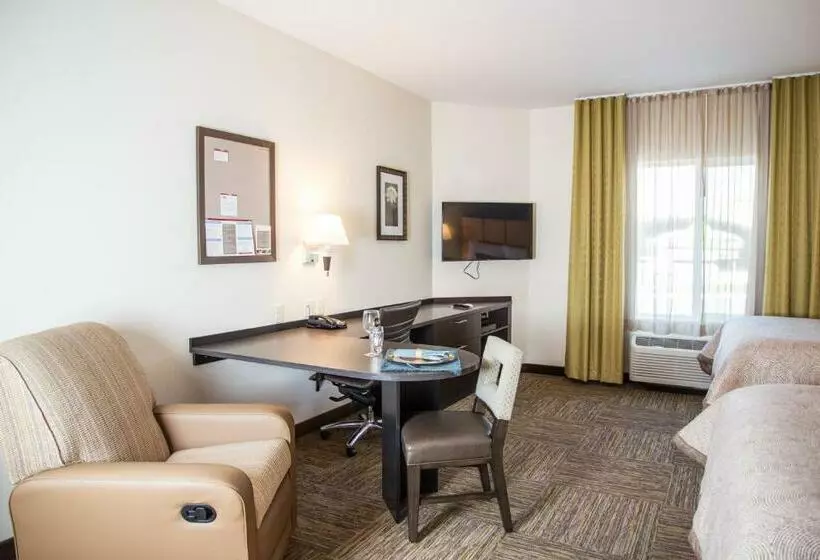 キングサイズベッドのスイートルーム, Candlewood Suites Denver North   Thornton, An Ihg