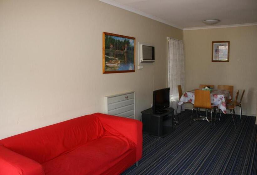 בית, 2 חדרי שינה, Carnegie Motor Inn