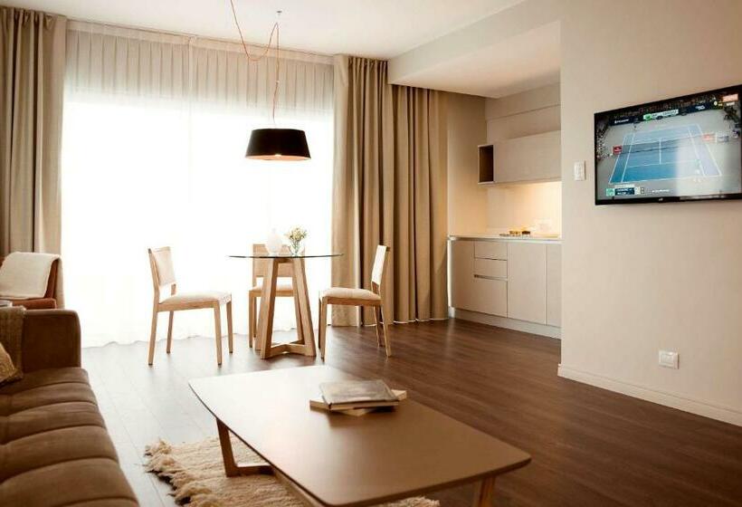 سوییت اجرایی, Dazzler By Wyndham Polo