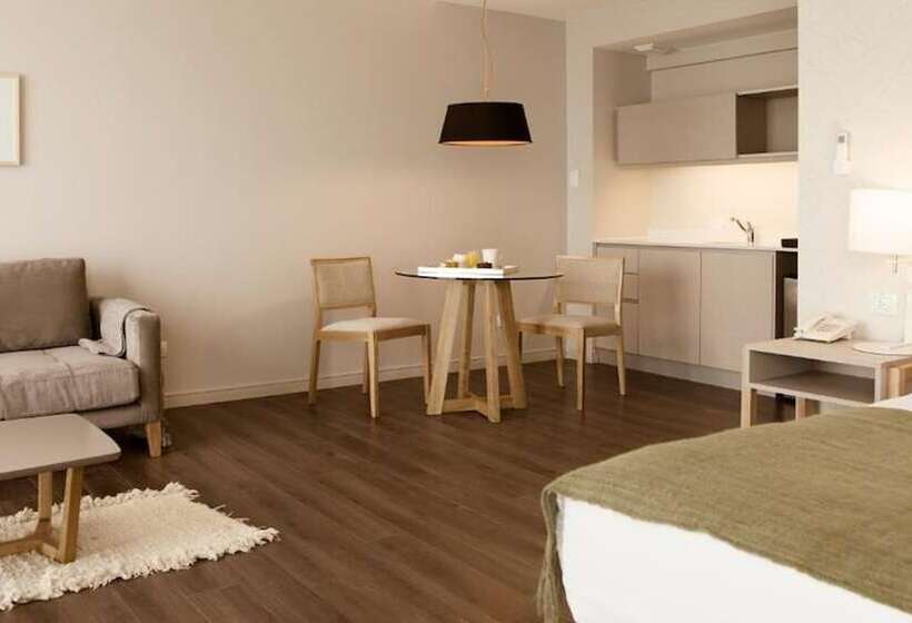 سوییت, Dazzler By Wyndham Polo