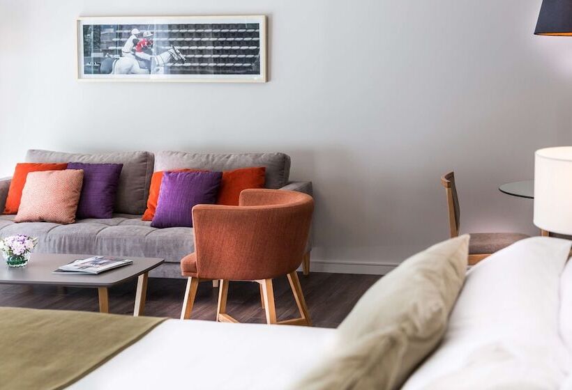 سوییت, Dazzler By Wyndham Polo