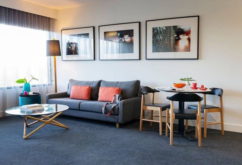 Апартаменты 1 Спальня, East Hotel And Apartments