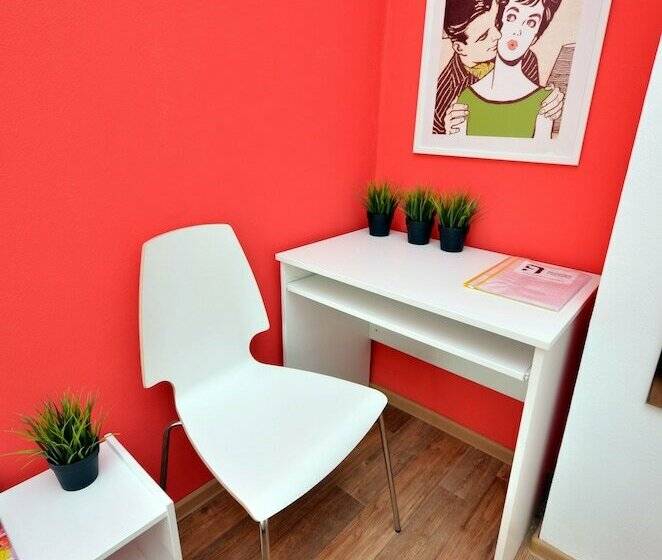 スタンダードルーム, Hostel Leto