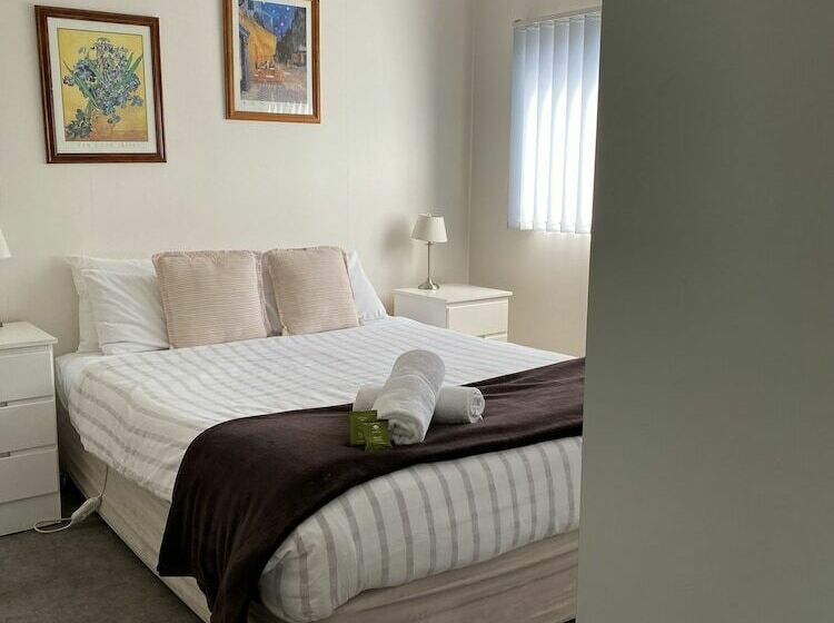 בית, 2 חדרי שינה, Hunter Homestead